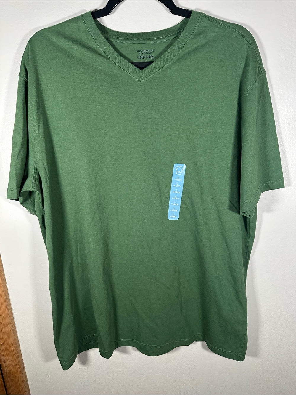 Roundtree & Yorke Cloud V-Neck Men's T-Shirt Green Short Sleeve L